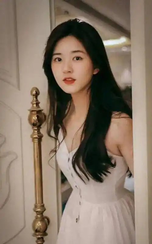 21岁就买下4000万豪宅,网红出道的赵露思是所有年轻人的榜样_女子_米