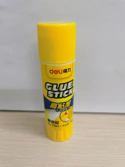得力高粘度固体胶水孩子手工课的最佳之选