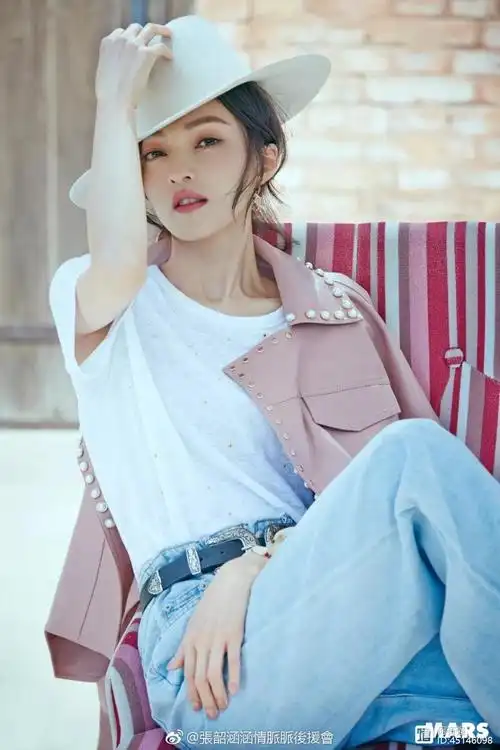 张韶涵剪短发美出新高度衣服品味直线开挂网友她就是这么美