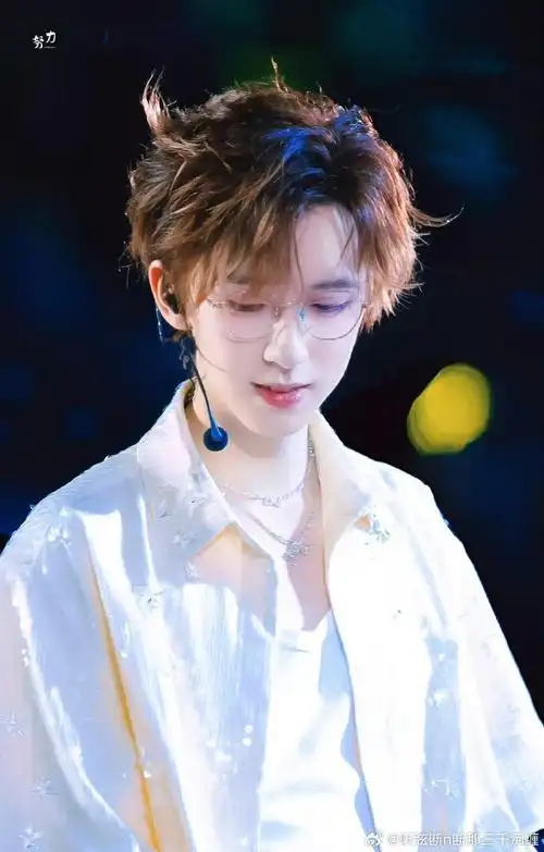 贺峻霖##贺峻霖2024 霖声漫漫扬四海##贺峻霖 梦蝶破笼##贺峻霖 二十