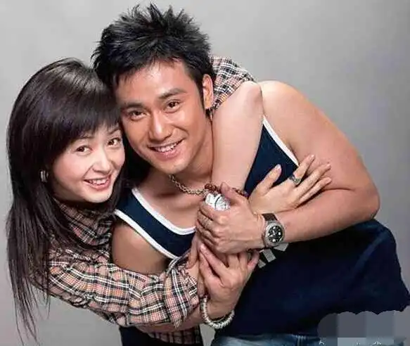 蒋欣的前男友除了叶祖新,还有《欢乐颂》中的他,这张脸好熟悉!