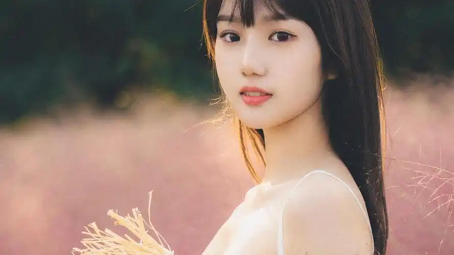 漂亮美女优雅性感写真