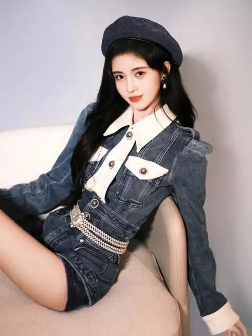 鞠婧祎l北京卫视环球跨年冰雪盛典 2021→2022,相约奔赴山海,见证未来