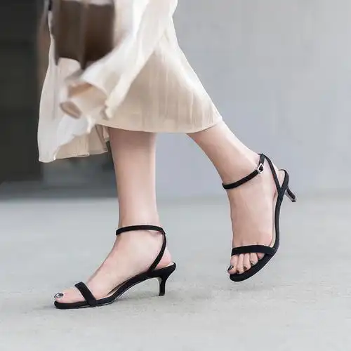 一字带凉鞋女5公分细跟中跟2020