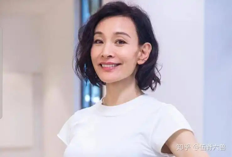 58岁陈冲风韵犹存4字道出中年女演员真正危机太通透