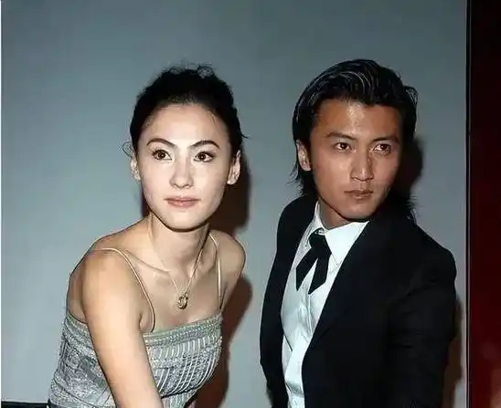 王菲和谢霆锋还在一起吗谢霆锋王菲最新消息近况