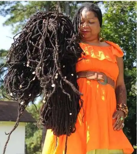 长发吉尼斯丨世界上最长的头发