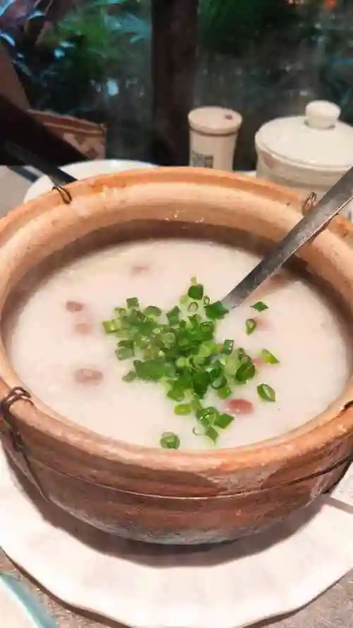 烧腊海鲜什么的顺德容里粥铺越秀公园粥城粥城雍雅山房(越秀公园店)