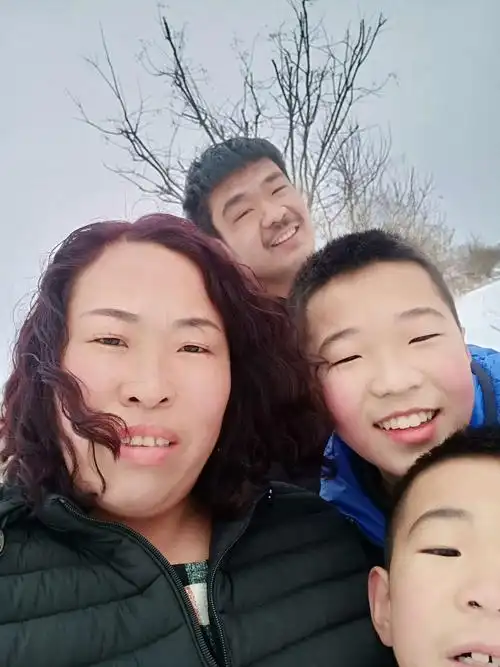 只有这一张才是全家福,一个幸福的小家.