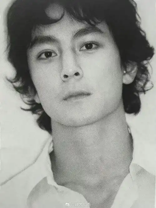 吴彦祖超话#吴彦祖又帅回来了#吴彦祖的颜值真的是无可挑剔的帅气,这