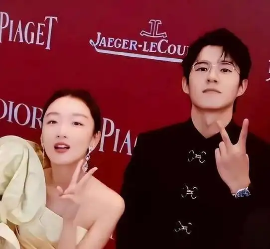 事实证明三金影后周冬雨已走上了演员的另一条大道