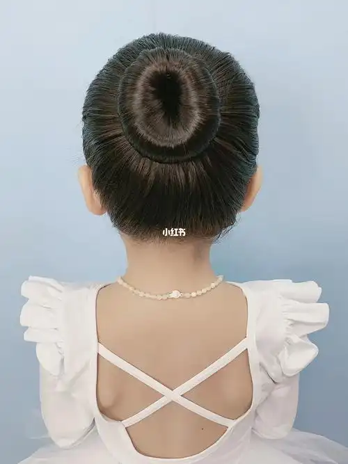 跳舞丸子头这样扎整齐好看又省时间