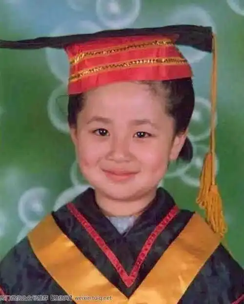 杨紫:邱莹莹二到让我想抽她,一开始是拒绝的