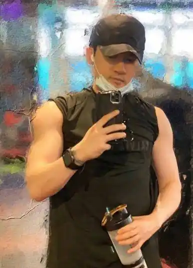 靳东43岁,徐峥48岁,对比苏有朋47岁:生活真是一把杀猪刀_身材_黄磊