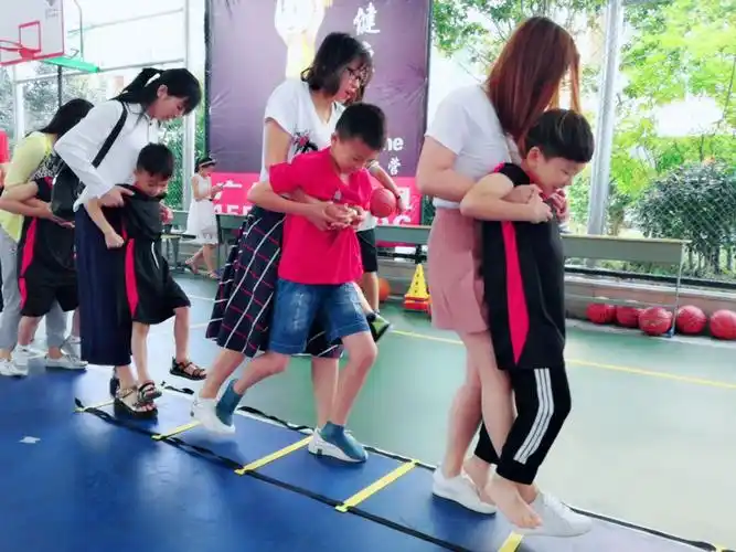 赤壁国贸花园篮球馆亲子活动开始啦