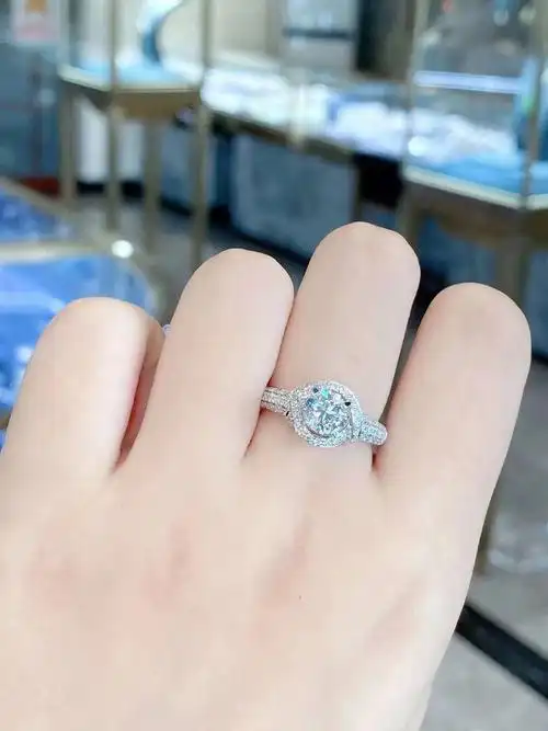 一克拉钻戒这次不想再要经典六爪了