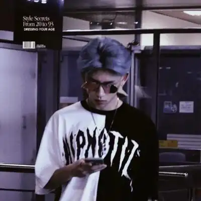 收集   点赞  评论  王琳凯 小鬼头像 王琳凯大概是唯一一个打耳洞