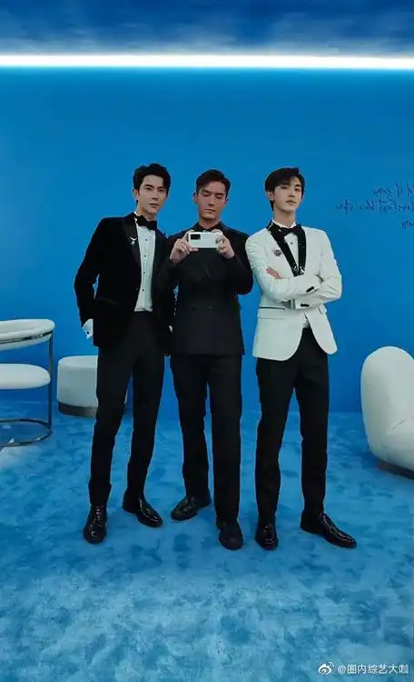 于朦胧盛一伦郭俊辰合照##于朦胧梦回九王