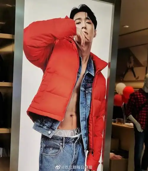 张艺兴ck广告线下地广合集