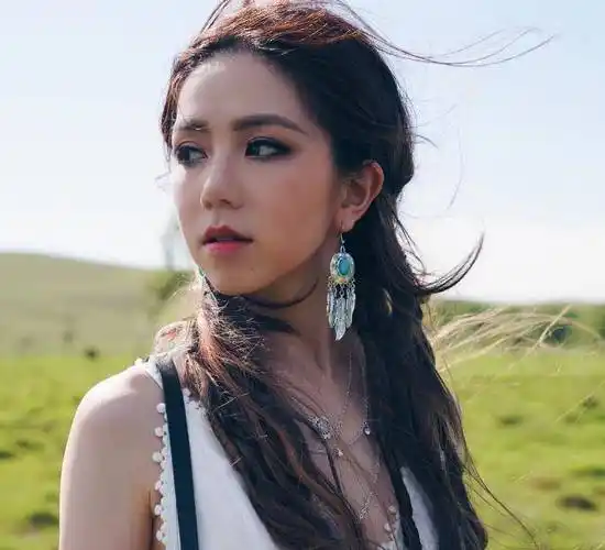 人气最高的女歌手,张韶涵第7,杨超越差点登顶,榜首实至名归!