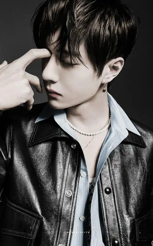 有王一博的高清无水印壁纸吗