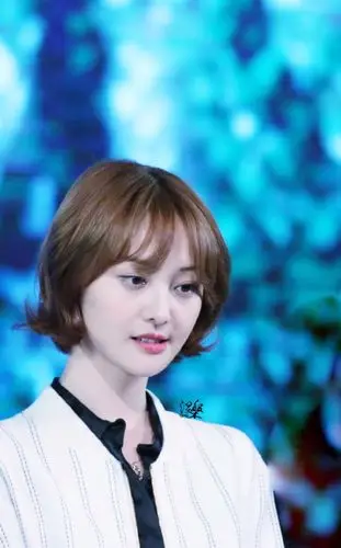 2016郑爽《夏至未至》角色阵容发布会_图片_视频集锦-爱豆app