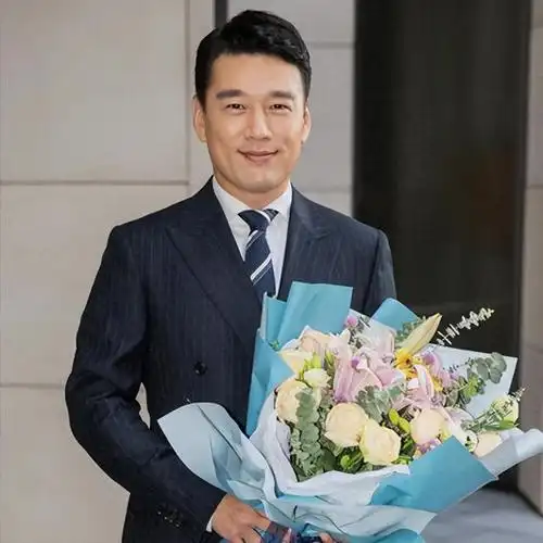 回顾王耀庆妻子郭晏青相识于小学4年级婚后生两子幸福美满