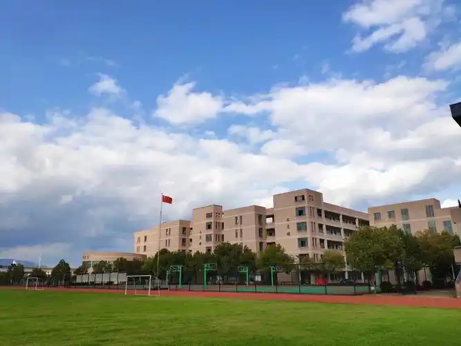 凝心聚力,踏浪而行!金东实验中学开学第一课