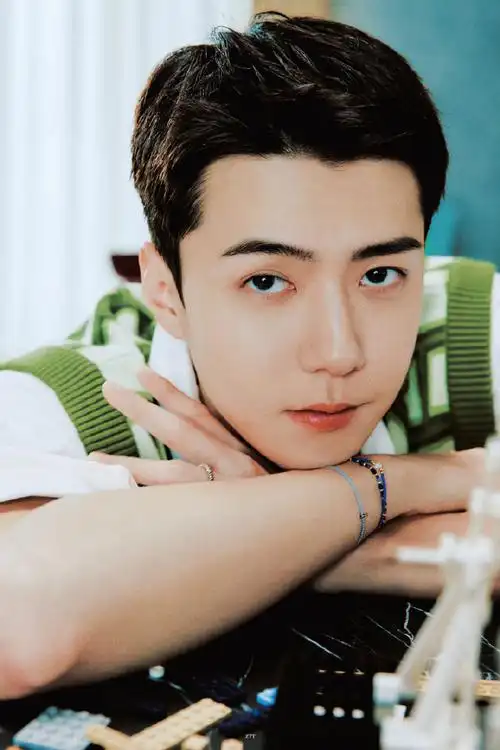 吴世勋#最新回归照 我要被帅晕了p7唯一成员登全球趋势还在升 93