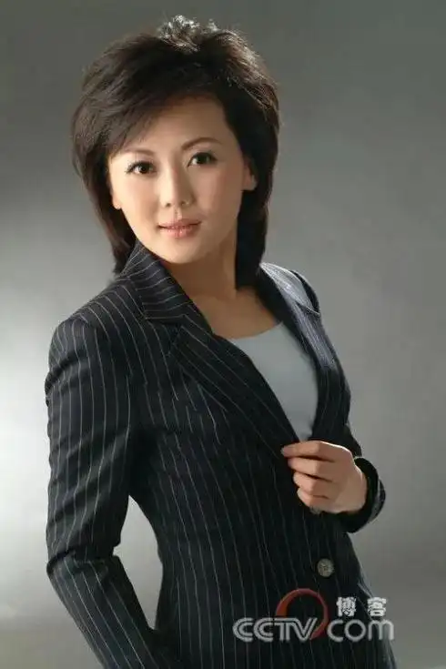 央视女神主播柴璐到底有多美多图