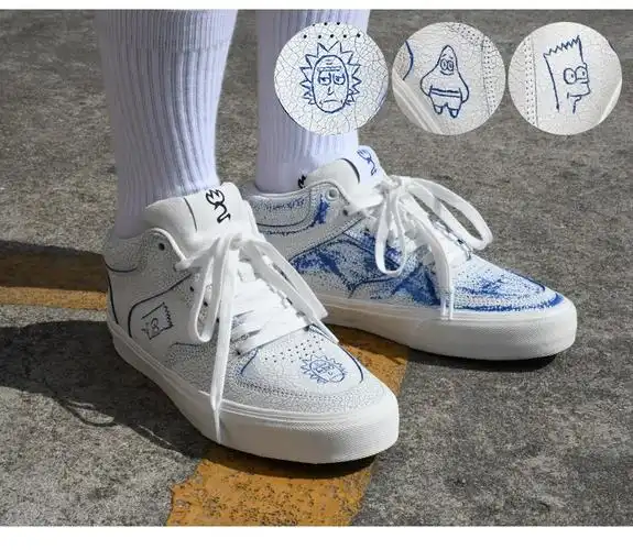 适用原厂极路客滑板鞋国产男女学生耐磨减震翻反毛皮中高帮bmx熊猫款