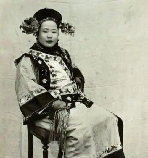 清朝格格真实照片, 颠覆了对清宫剧的认识, 第七张貌若天仙