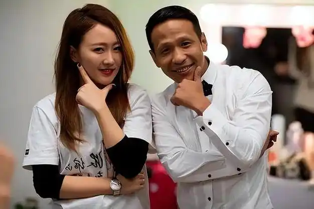 宋小宝我这辈子最正确的决定就是甩掉发妻娶了漂亮女粉丝