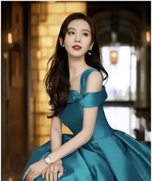 金晨|蒋欣|刘诗诗|马思纯|马雅舒|杜若溪|于明加|墨雨云_网易订阅