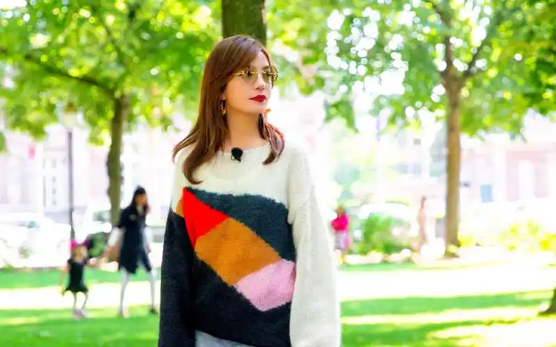 赵薇中餐厅剧照图片桌面壁纸