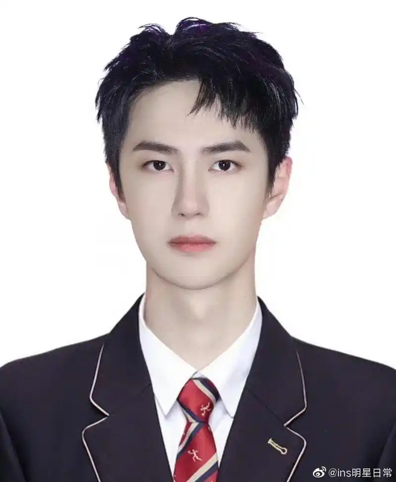 王一博#肖战  我的博君一肖#最美证件照,1005,805 - 抖音