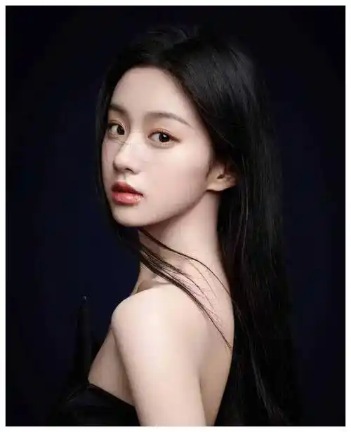 00后女星美图30位性感魅力尽显一睹为快