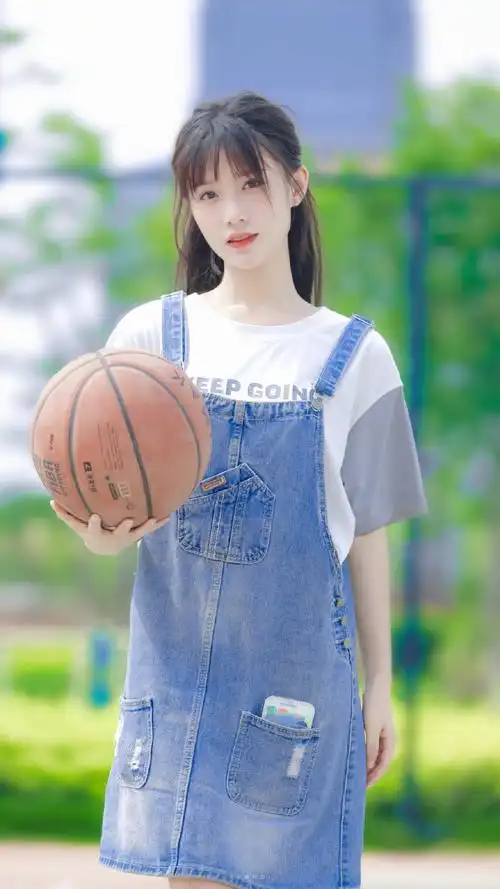 陈意涵 篮球写真