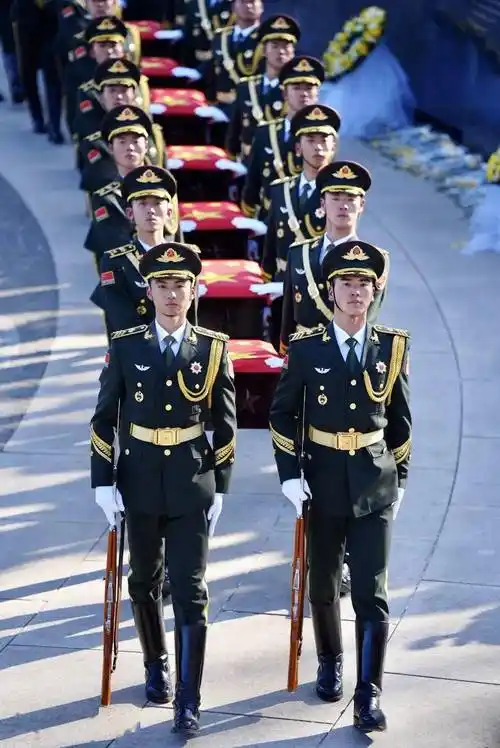 英雄,请安息!_烈士_志愿军_棺椁