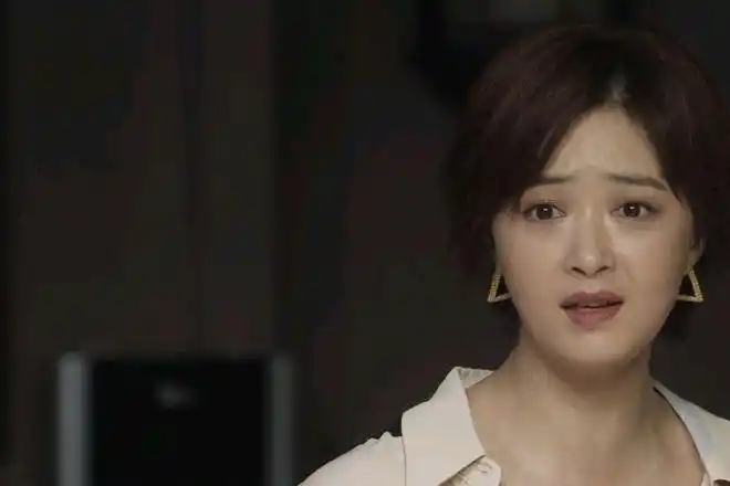 小舍得钟老师离开教育行业后他成了田雨岚的下属