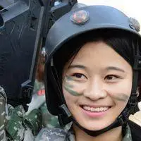 军人美女图片大全_微信头像图片大全