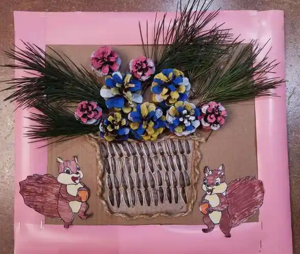 寄五三班综合材料手工制作展示