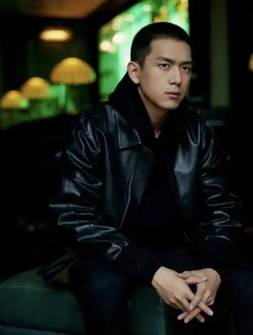 皮衣流行了这么多年究竟有多好穿看bosssunwen这样搭就知道了