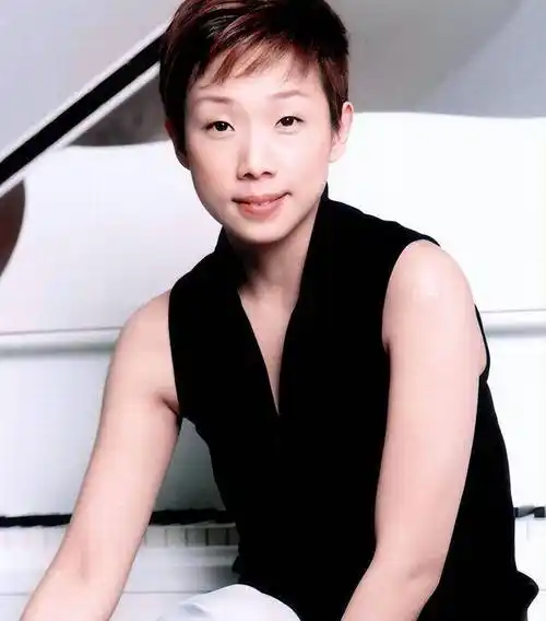 "一代天后"林忆莲,仅靠声音征服李宗盛,如今的她在最求什么_公司_香港