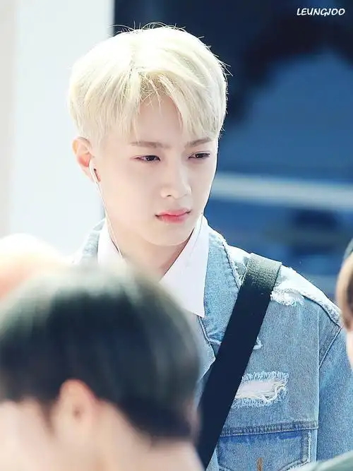 wanna one 赖冠霖 #金发小王子