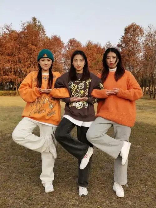 三人拍照92姿势|一起无所畏惧地摆它_拍照_手机支架_拍照姿势不重样