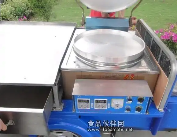 早餐电动小吃车麦发电动小吃车烤酱香饼麦发两用型烤饼炉