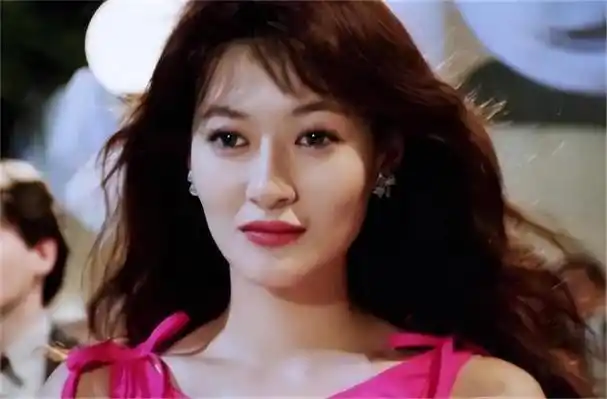 他年赚56亿花20亿泡妞家中养着百位美女晚年留给儿子26亿巨债