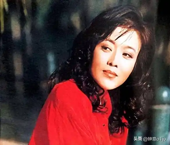 孙红雷前女友丁嘉丽,至今还是单身,表示最后悔的就是捧红孙红雷_经历