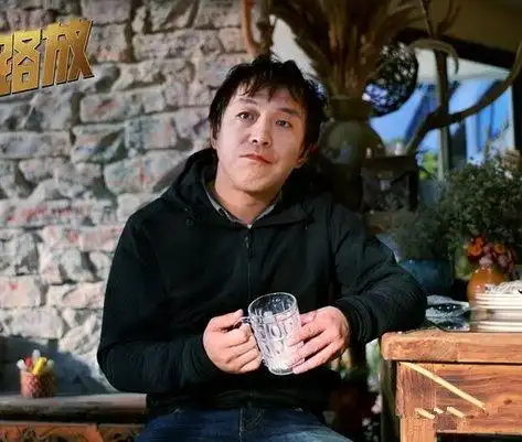 【图】黄渤在中国好声音唱的什么歌 《爱与愁》获导师青睐